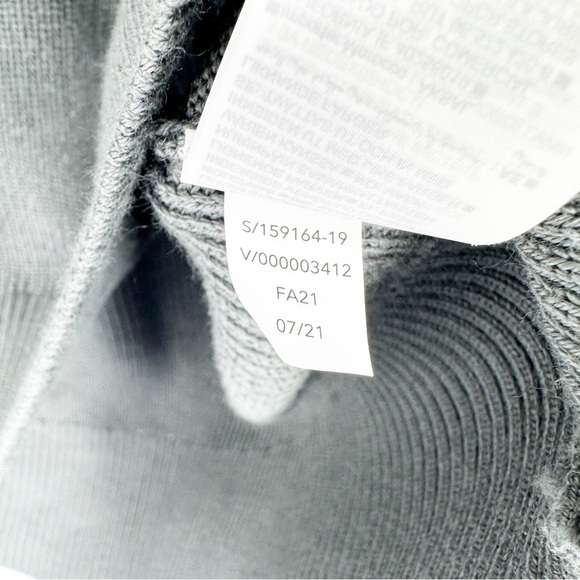 Athleta Hanover Wool Blend V-Neck Sweater in Dark Gray Size S - Picture 6 of 7